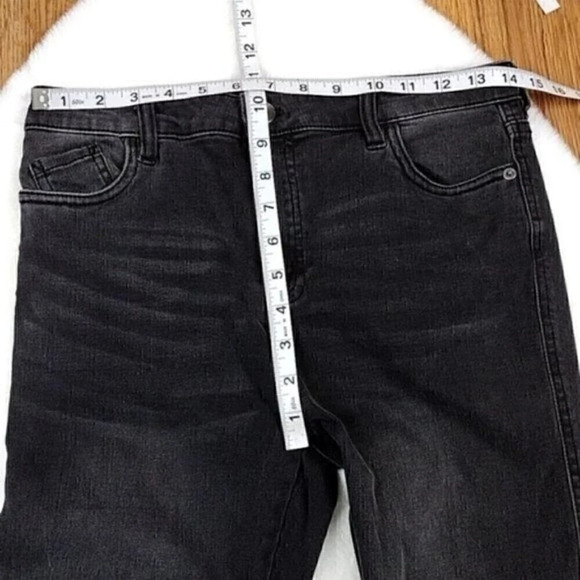 F21 Women's High Rise Distressed Black Skinny Jeans - Picture 10 of 11